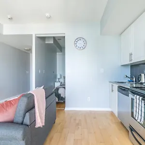  Apartment Globalstay Maple Leaf Square Canada