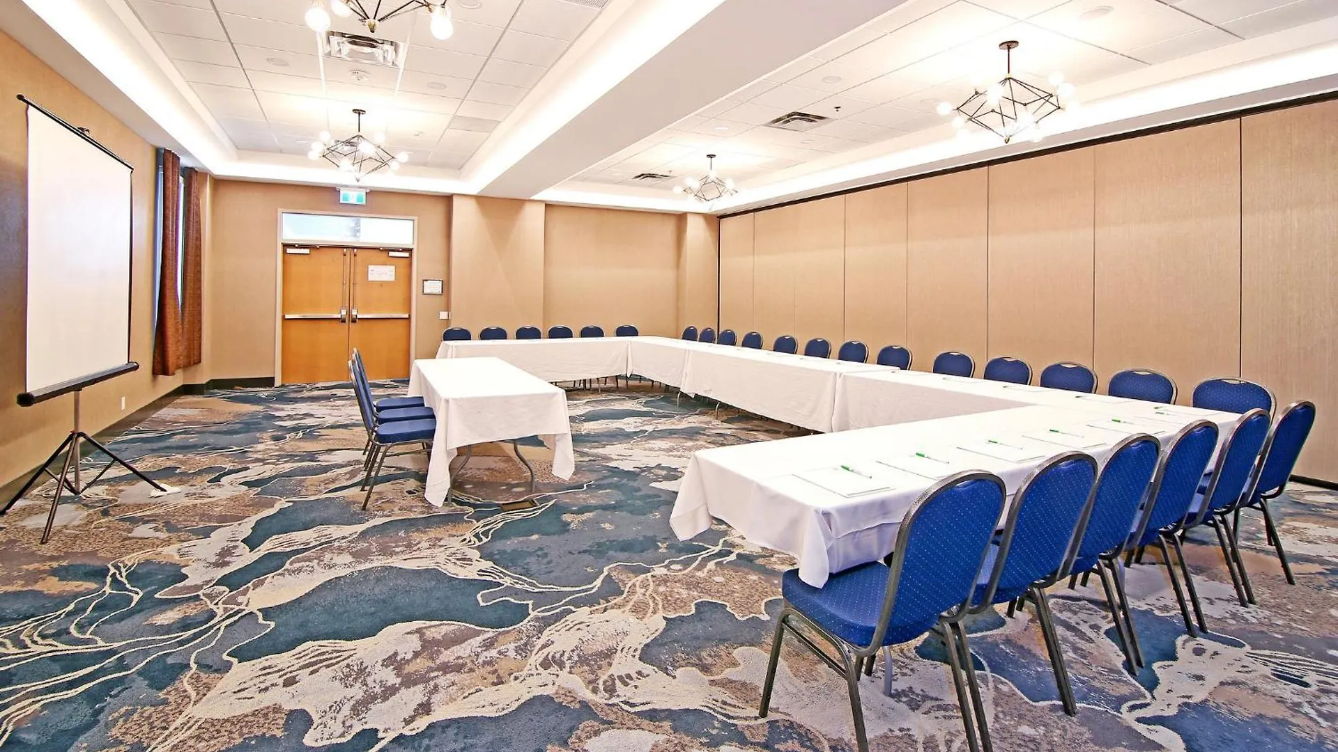 Holiday Inn Hotel & Suites - Calgary Airport North By Ihg
